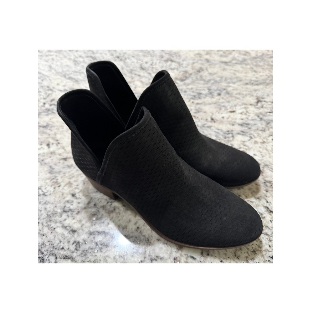 Lucky Brand Basel Black Perforated Suede Ankle Booties Side Cutout‎ Womens 7.5